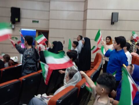 کانون علوم و فناوری‌های نوین ایران مرکز هرمزگان همزمان با رویداد "تا ثریا" از قاب دوربین