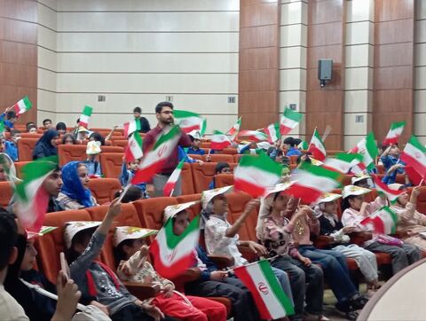 کانون علوم و فناوری‌های نوین ایران مرکز هرمزگان همزمان با رویداد "تا ثریا" از قاب دوربین