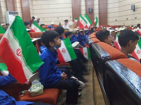 کانون علوم و فناوری‌های نوین ایران مرکز هرمزگان همزمان با رویداد "تا ثریا" از قاب دوربین