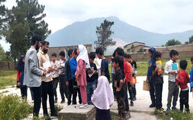 روایتی از بچه‌های روستاهایی که کتاب غیردرسی‌ نخوانده بودند