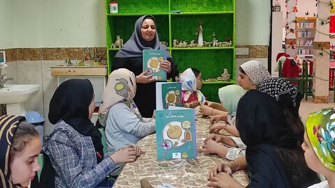 اجرای پویش ملی تسبیح  به مناسبت ولادت حضرت فاطمه زهرا(س) در مراکز کانون پرورش فکری کودکان و نوجوانان استان آذربایجان غربی