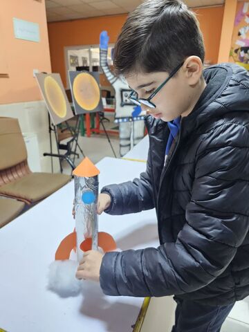 رویداد علمی، فرهنگی «تا ثریا» به مناسبت پرتاب سه ماهواره جمهوری اسلامی ایران به فضا در اداره کل کانون پرورش فکری کودکان و نوجوانان استان آذربایجان غربی