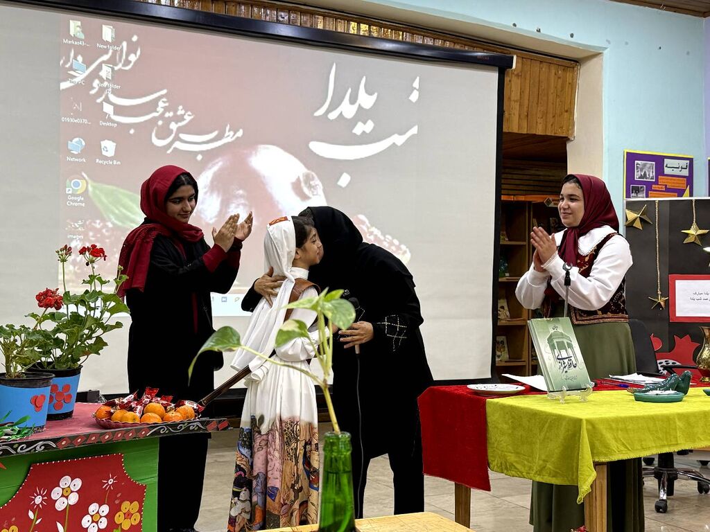 مراسم باشکوه شب یلدا در مرکز ۴۳ کانون استان تهران برگزار شد