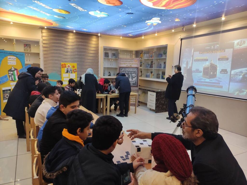 ویژهبرنامه علمیفرهنگی« پرواز تا ثریا» در مرکز شماره ۳ تبریز