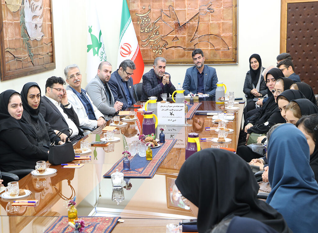 &nbsp;ضرورت تکیه بر اعتبار ۱۶۰ ساله برای پویایی فرهنگی و آموزشی در استان