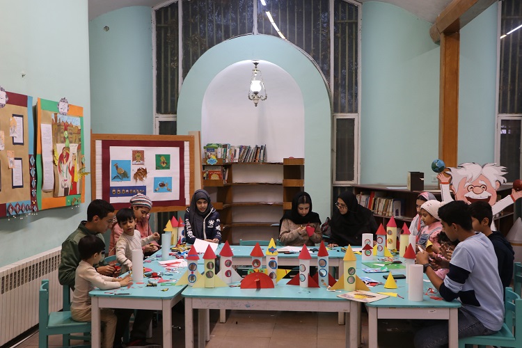 سخنرانی‌های علمی زهرا عریانی و بنیامین کاظم‌زاده