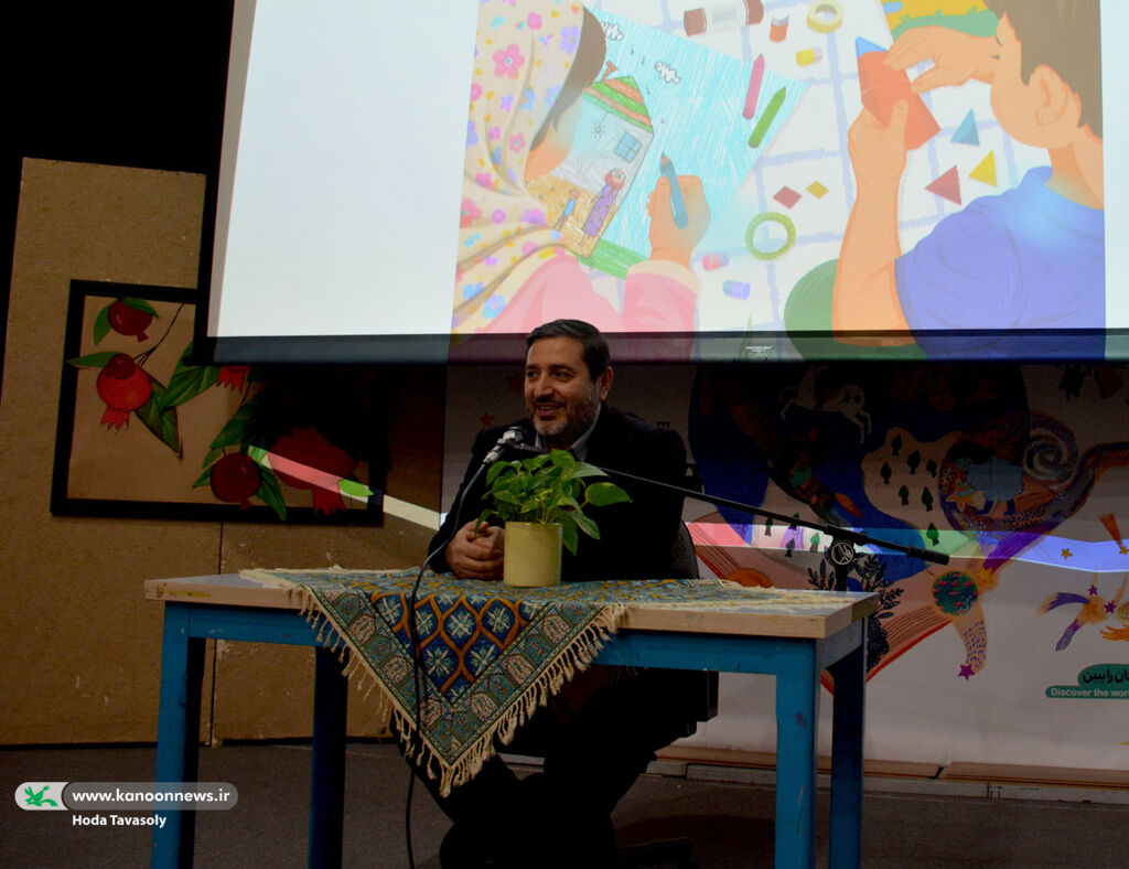 نشست توجیهی «محفل ستاره‌ها» با هدف آگاهی همکاران کانون استان قم برگزار شد