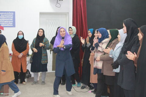 برگزاری دوره آموزشی نمایش خلاق و نمایشنامه‌نویسی در کانون خوزستان