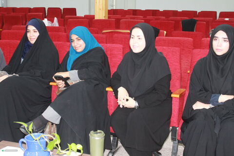 برگزاری دوره آموزشی نمایش خلاق و نمایشنامه‌نویسی در کانون خوزستان