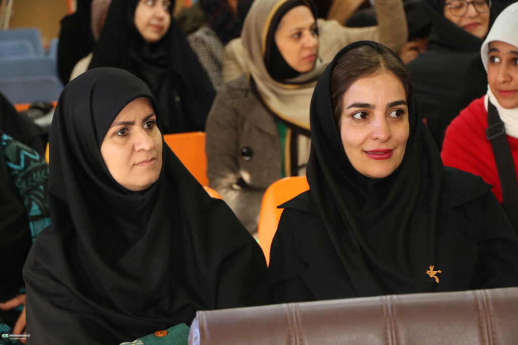 آیین افتتاحیه مرحله استانی بیستوهفتمین جشنواره بینالمللی قصهگویی در شیراز برگزار شد