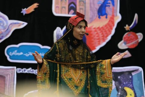 دومین روز مرحله استانی بیست و هفتمین جشنواره بین المللی قصه گویی در هرمزگان از نگاه دوربین(2)