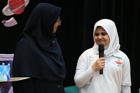 مدال آوران مسابقات جهانی رباتیک در جشنواره بین المللی قصه گویی هرمزگان تجلیل شدند