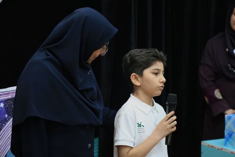 مدال آوران مسابقات جهانی رباتیک در جشنواره بین المللی قصه گویی هرمزگان تجلیل شدند