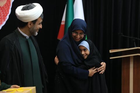 اختتامیه بیست و هفتمین جشنواره بین المللی قصه گویی هرمزگان ازنگاه دوربین