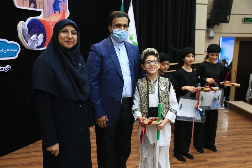 برگزیدگان مرحله استانی بیست و هفتمین جشنواره بین المللی&nbsp; قصه گویی هرمزگان معرفی شدند