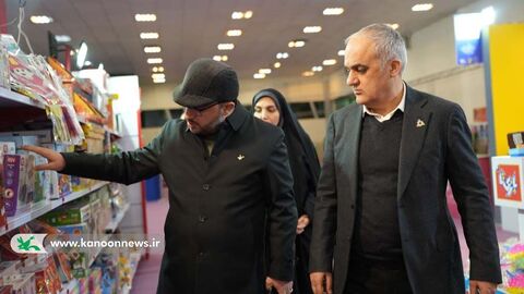 بازدید مدیرعامل کانون و رئیس هیئت مدیره انجمن تولیدکنندگان اسباب بازی از دهمین جشنواره ملی اسباب بازی