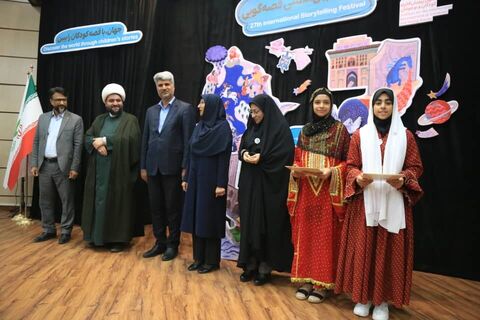 دو عضو کتابخوان برتر کشور از مرکز جاسک تجلیل شدند