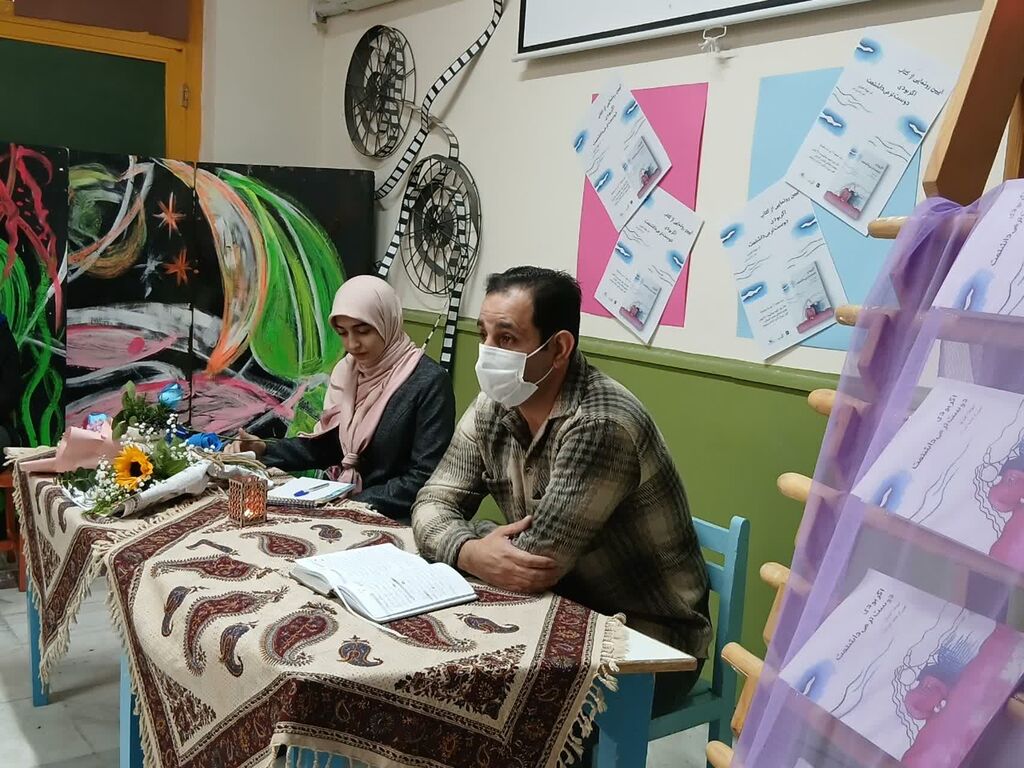 آیین رونمایی و نقد کتاب «اگر بودی دوستتر میداشتمت» در مجتمع آفرینش کرمانشاه