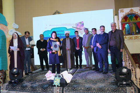 2اختتامیه بیست و هفتمین جشنواره بین المللی قصه گویی استان فارس ازنگاه دوربین (2)