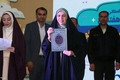 2اختتامیه بیست و هفتمین جشنواره بین المللی قصه گویی استان فارس ازنگاه دوربین (2)