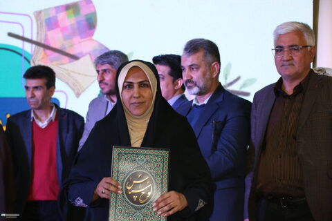 2اختتامیه بیست و هفتمین جشنواره بین المللی قصه گویی استان فارس ازنگاه دوربین (2)