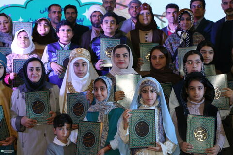 اختتامیه بیست و هفتمین جشنواره بین المللی قصه گویی استان فارس ازنگاه دوربین (۲)