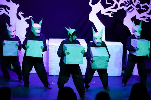 اجرای نمایش «پسر ایران» در مرکز تئاتر کانون همزمان با سالگرد شهید سلیمانی