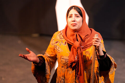 اجرای نمایش «پسر ایران» در مرکز تئاتر کانون همزمان با سالگرد شهید سلیمانی