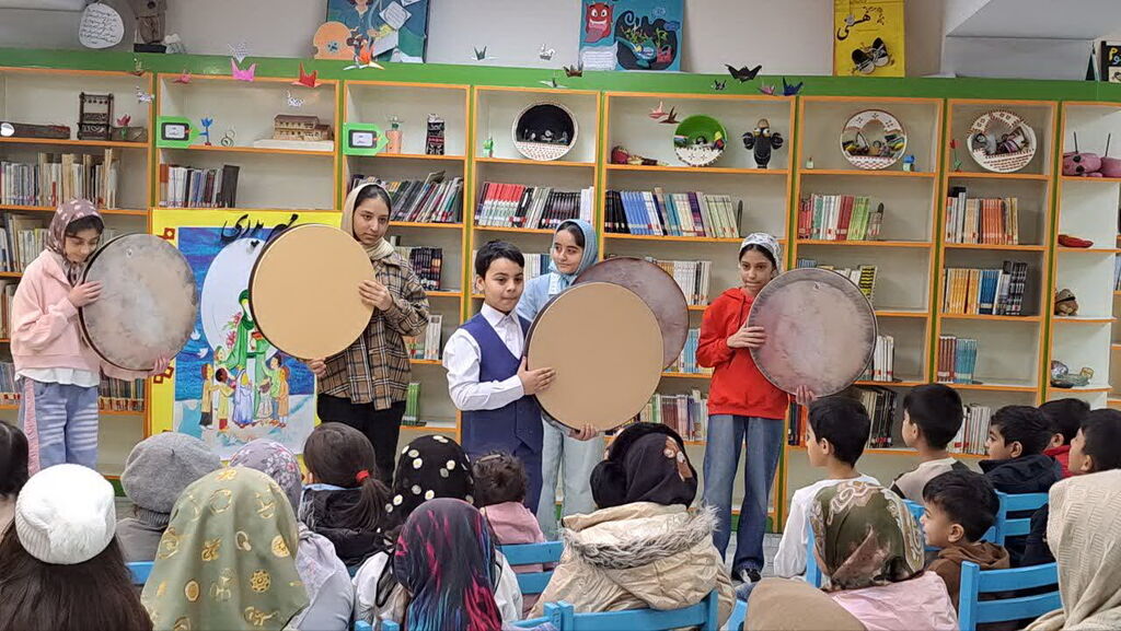 برگزاری ویژه برنامه «مهر پدری» در مرکز ۳۵ به مناسبت ولادت امام علی(ع) و روز پدر