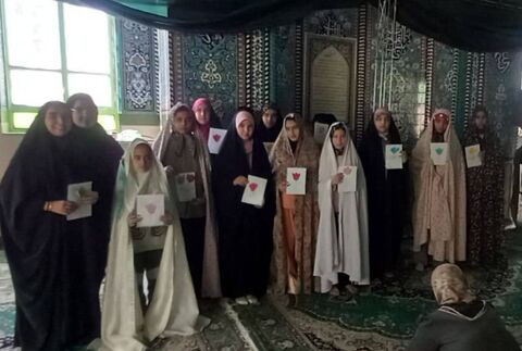 حضور  مدیرکل و مربیان کانون فارس در جمع معنوی معتکفین