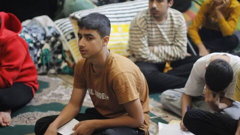 حضور  مدیرکل و مربیان کانون فارس در جمع معنوی معتکفین