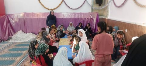 حضور  مدیرکل و مربیان کانون فارس در جمع معنوی معتکفین