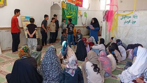 حضور  مدیرکل و مربیان کانون فارس در جمع معنوی معتکفین