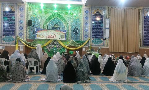 حضور  مدیرکل و مربیان کانون فارس در جمع معنوی معتکفین