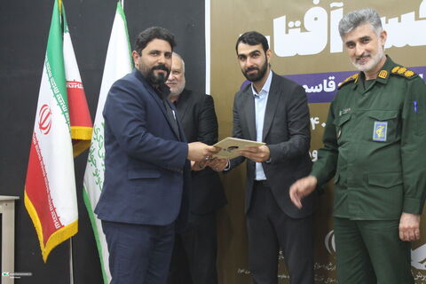 ششمین همایش شعر استانی «قاب عکس آفتاب» در اهواز برگزار شد