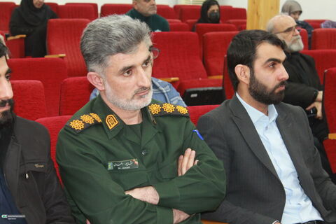 ششمین همایش شعر استانی «قاب عکس آفتاب» در اهواز برگزار شد