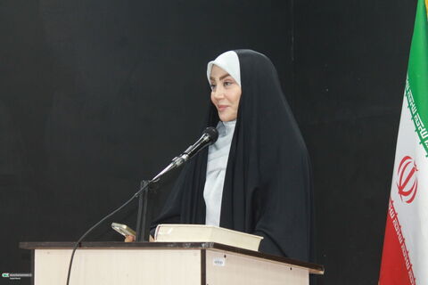 ششمین همایش شعر استانی «قاب عکس آفتاب» در اهواز برگزار شد