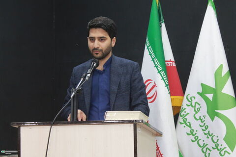 ششمین همایش شعر استانی «قاب عکس آفتاب» در اهواز برگزار شد