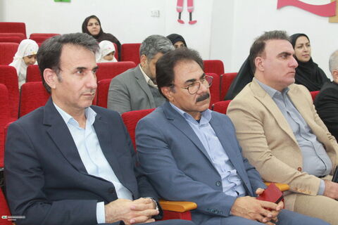 ششمین همایش شعر استانی «قاب عکس آفتاب» در اهواز برگزار شد