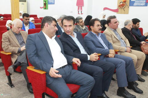 ششمین همایش شعر استانی «قاب عکس آفتاب» در اهواز برگزار شد