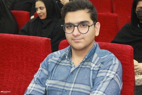 ششمین همایش شعر استانی «قاب عکس آفتاب» در اهواز برگزار شد