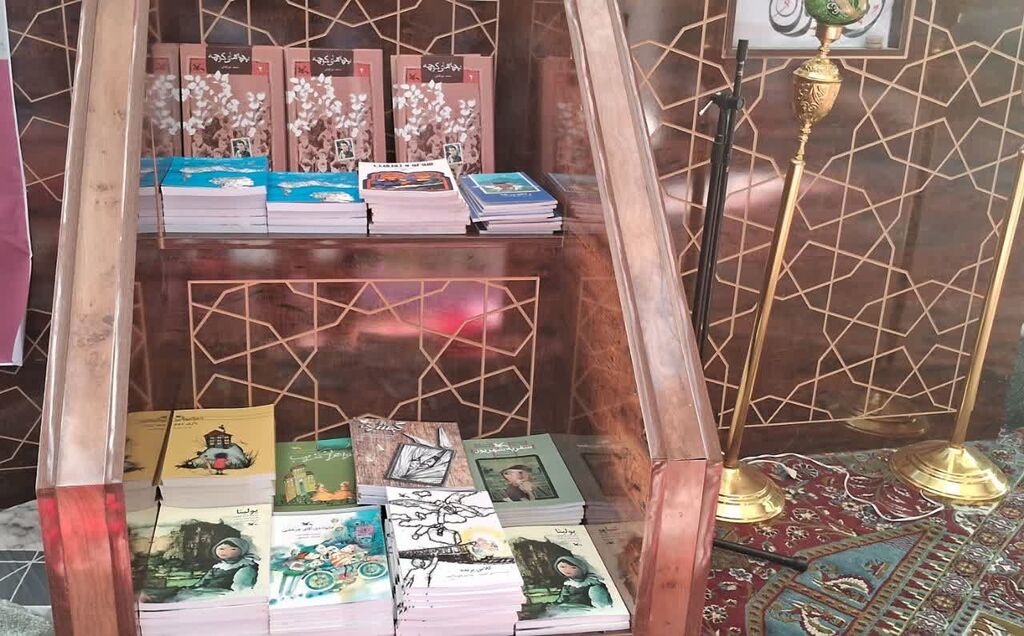 کانون کنگاور مطالعه کتاب را به آیین‌ معنوی اعتکاف برد