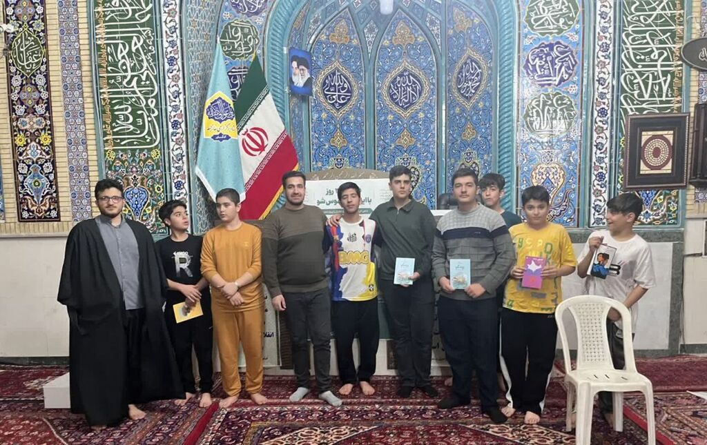 کانون کنگاور مطالعه کتاب را به آیین معنوی اعتکاف برد