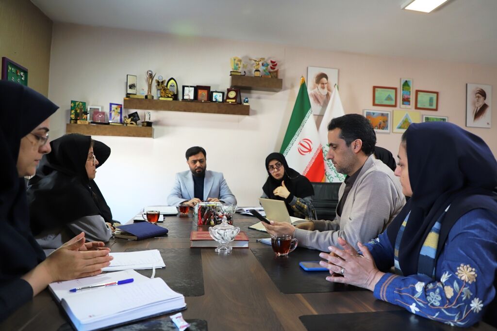 نشست شورای فرهنگی و وبینار توجیهی برنامه محفل