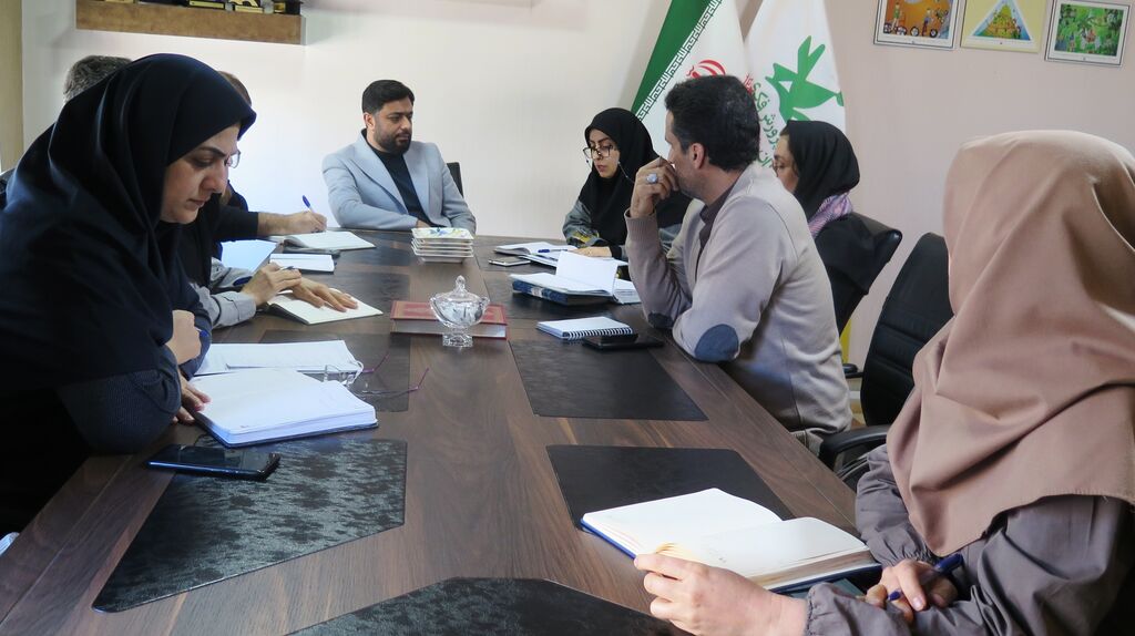 نشست شورای فرهنگی و وبینار توجیهی برنامه محفل