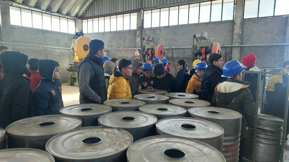 برگزاری بازدید آموزشی از صنایع قیر و کود در خرامه