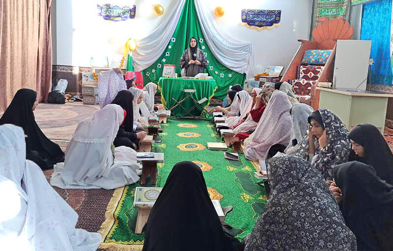 فعالیت باشگاه قصه‌گویی کانون اردبیل در ویژه‌برنامه‌های اعتکاف دانش‌آموزان