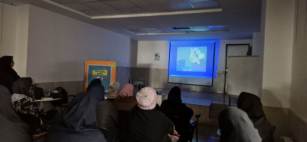 جان‌بخشی به خیال؛ آموزش «روش‌های ساخت پویانمایی» در کانون استان البرز