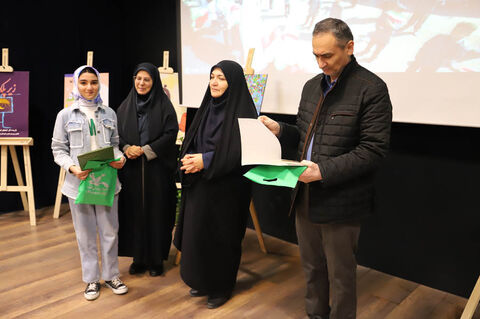 آیین رونمایی از کتاب «زمزمه برگ‌ها» در کانون استان اردبیل