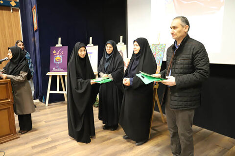 آیین رونمایی از کتاب «زمزمه برگ‌ها» در کانون استان اردبیل